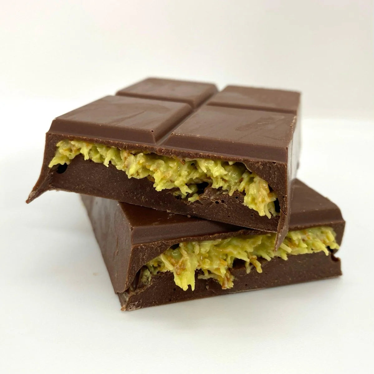 V-Gift Pistachio Praline Dubai Chocolate Bar - 146g